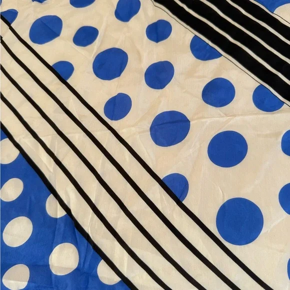 Blue and White Polka Dot Blanket - Picture 3 of 6